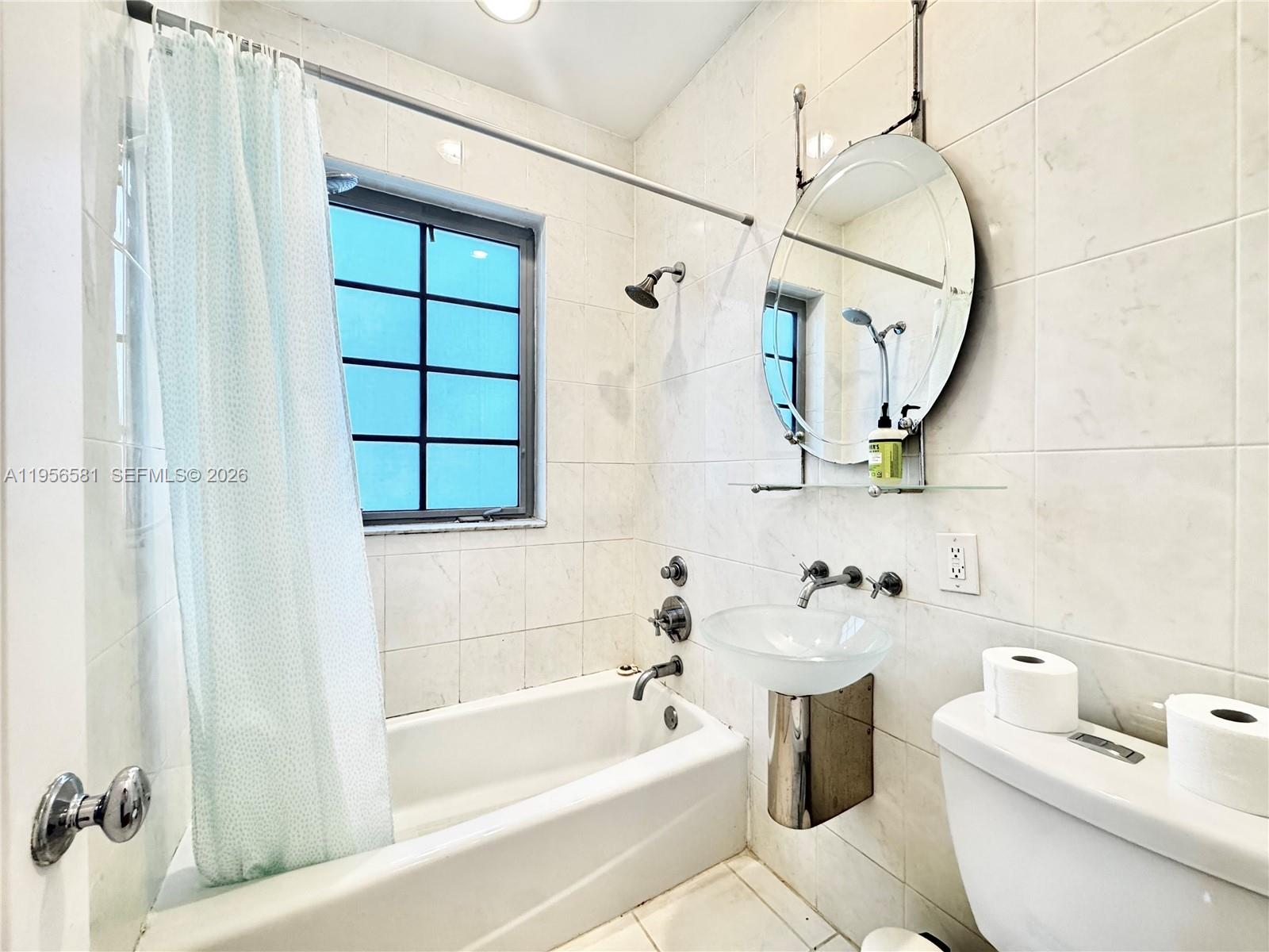 HELENE MARIE CONDO - Residential Lease