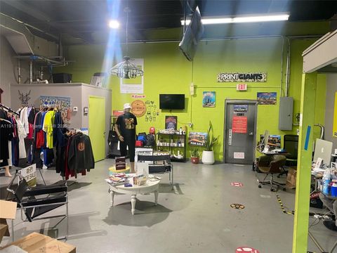 155 NE 1st Pl Miami FL 33138