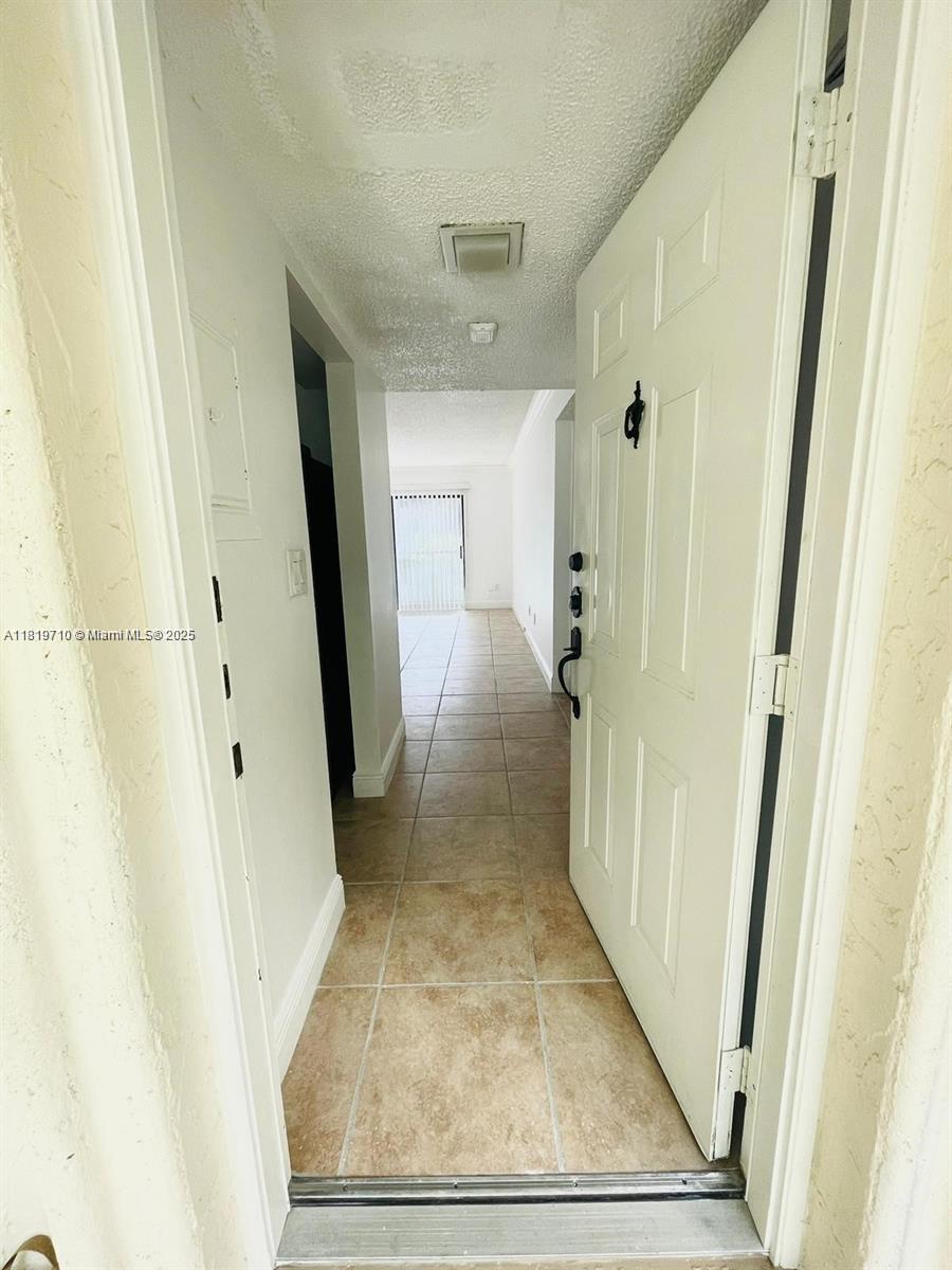 9301 Sw 92nd Ave A306, Miami, Broward County, Florida - 1 Bedrooms  
1 Bathrooms - 