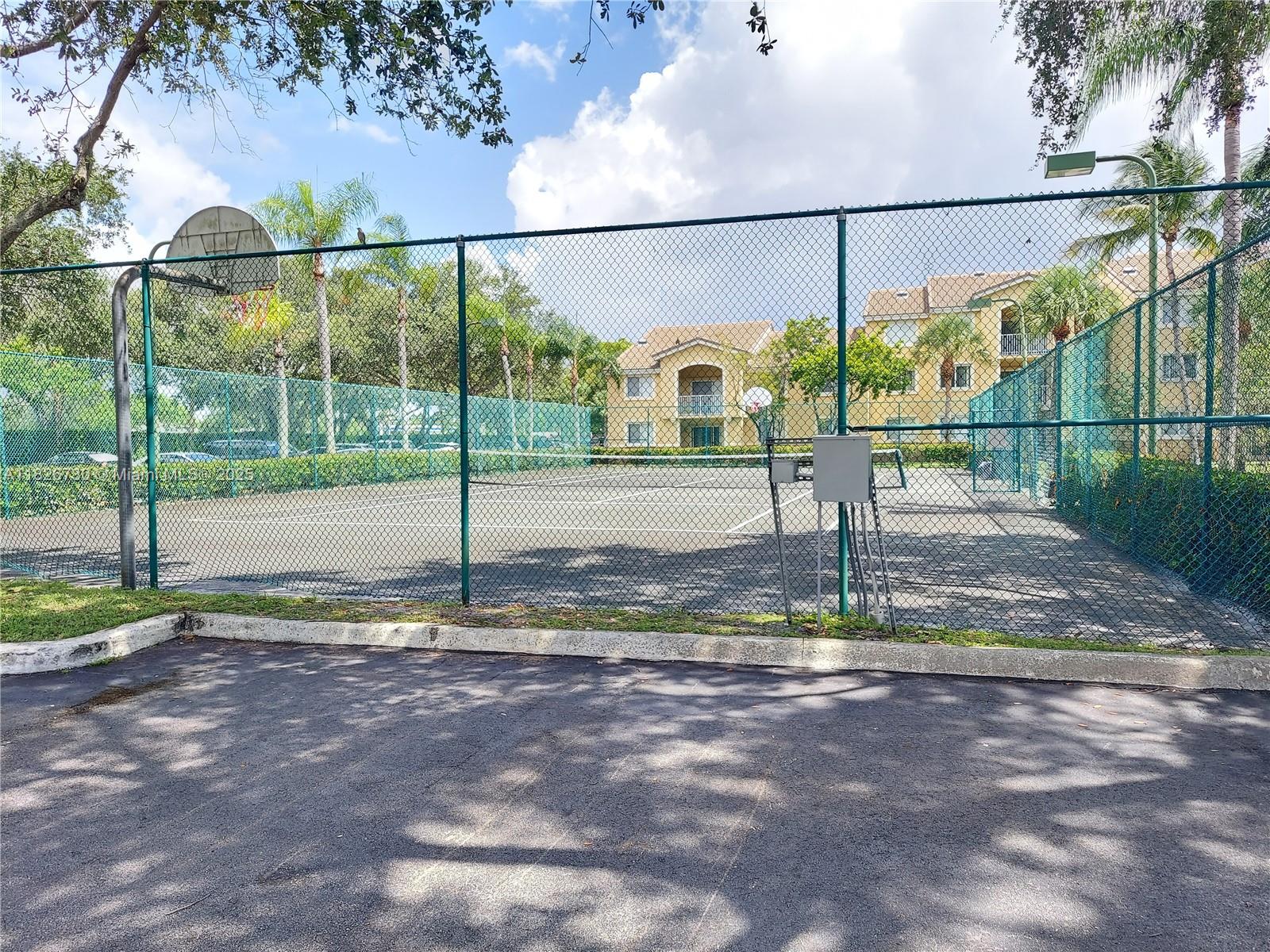 ROYAL GRAND CONDO - Residential