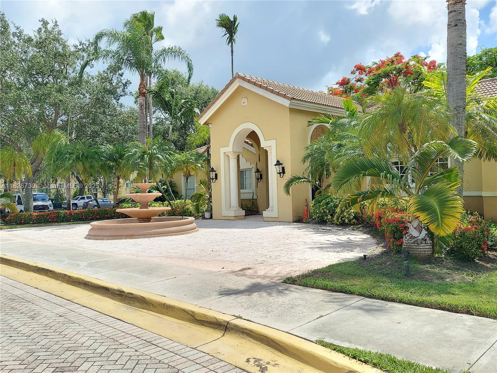 2640 S University Dr 125