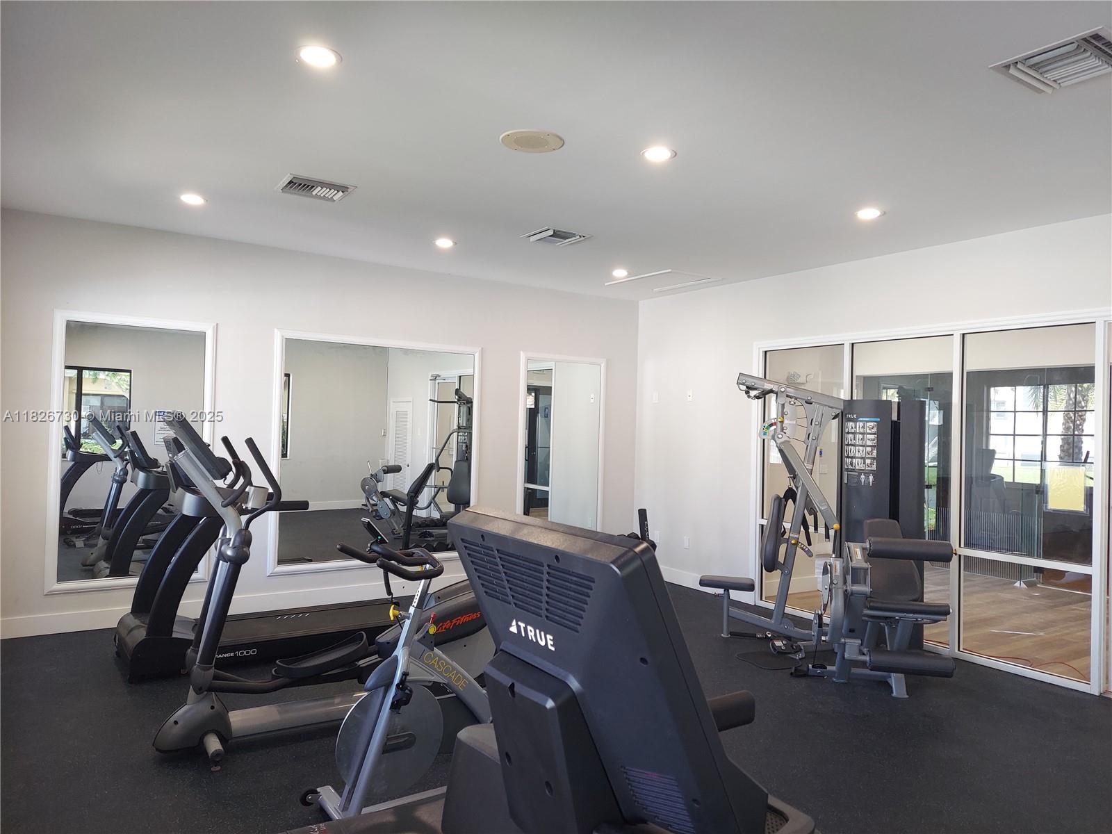 ROYAL GRAND CONDO - Residential