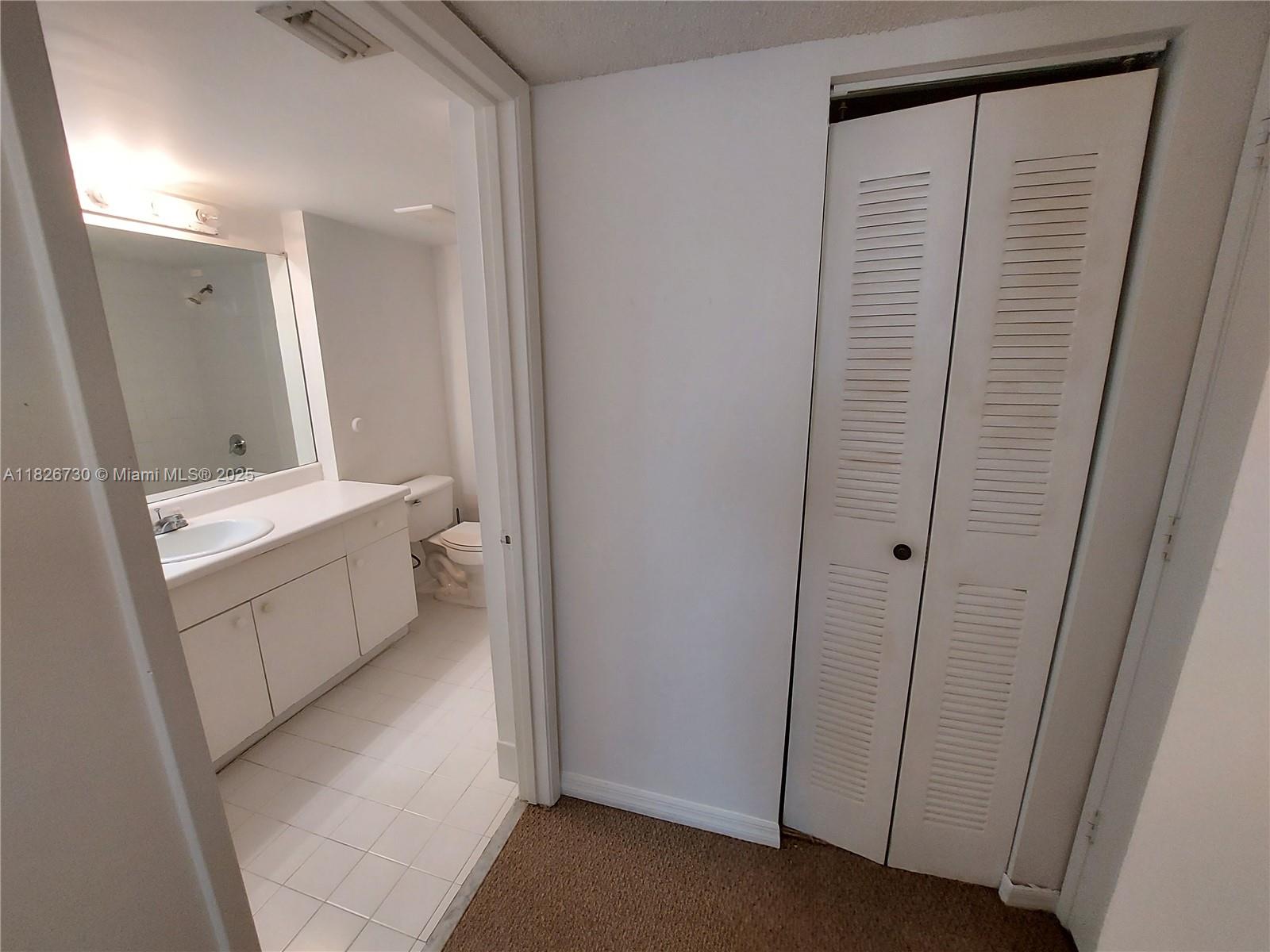 ROYAL GRAND CONDO - Residential