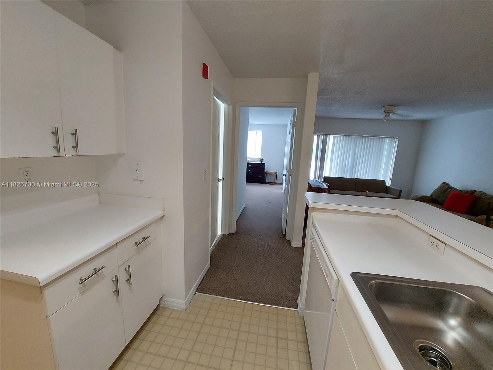 ROYAL GRAND CONDO - Residential