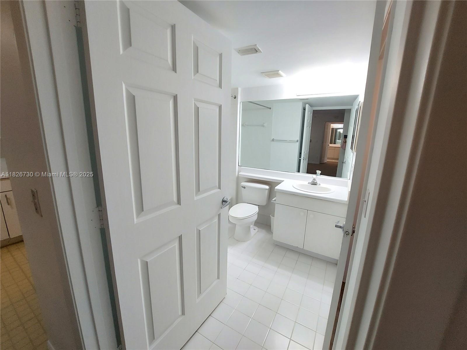 ROYAL GRAND CONDO - Residential