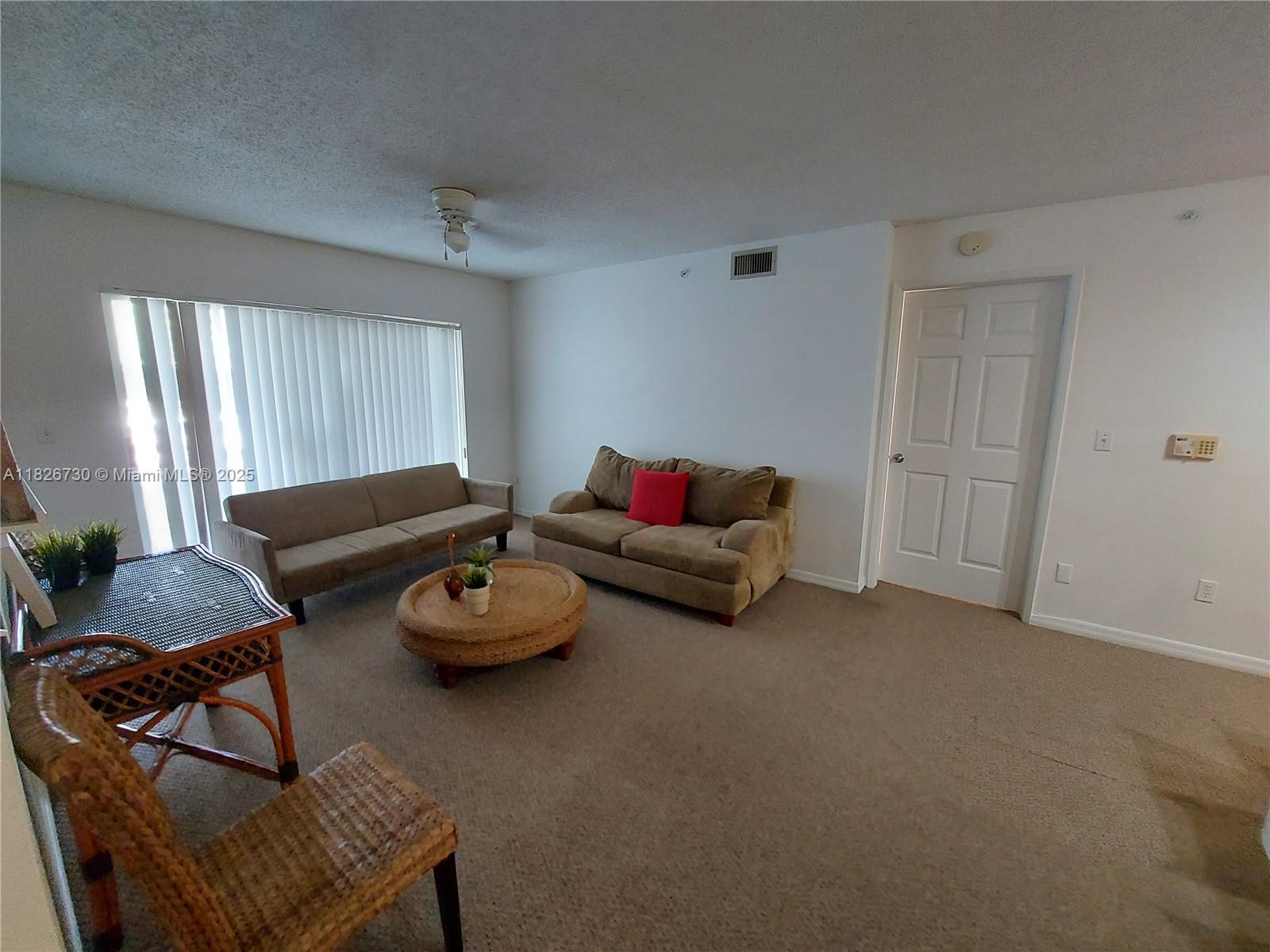 ROYAL GRAND CONDO - Residential