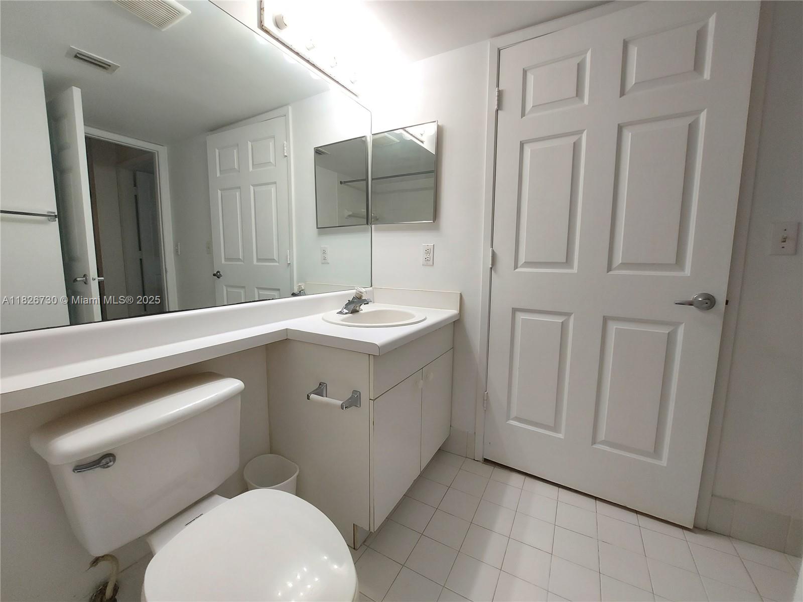 ROYAL GRAND CONDO - Residential