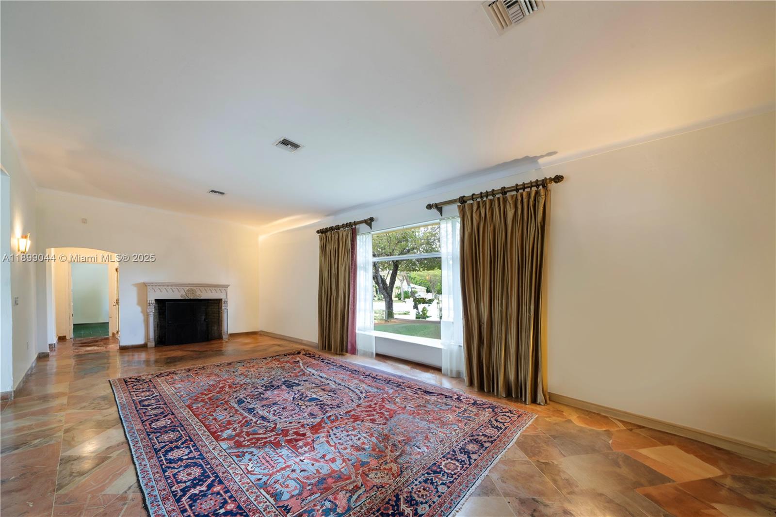 LA GORCE GOLF SUB - Residential Lease