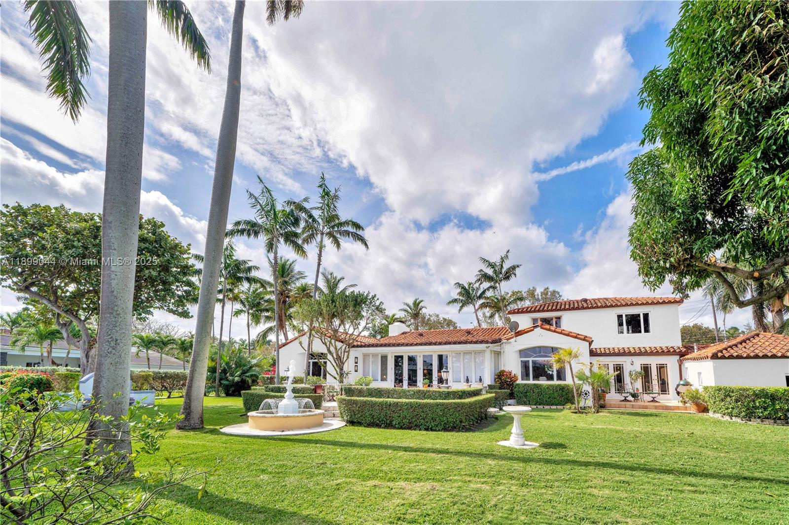 LA GORCE GOLF SUB - Residential Lease