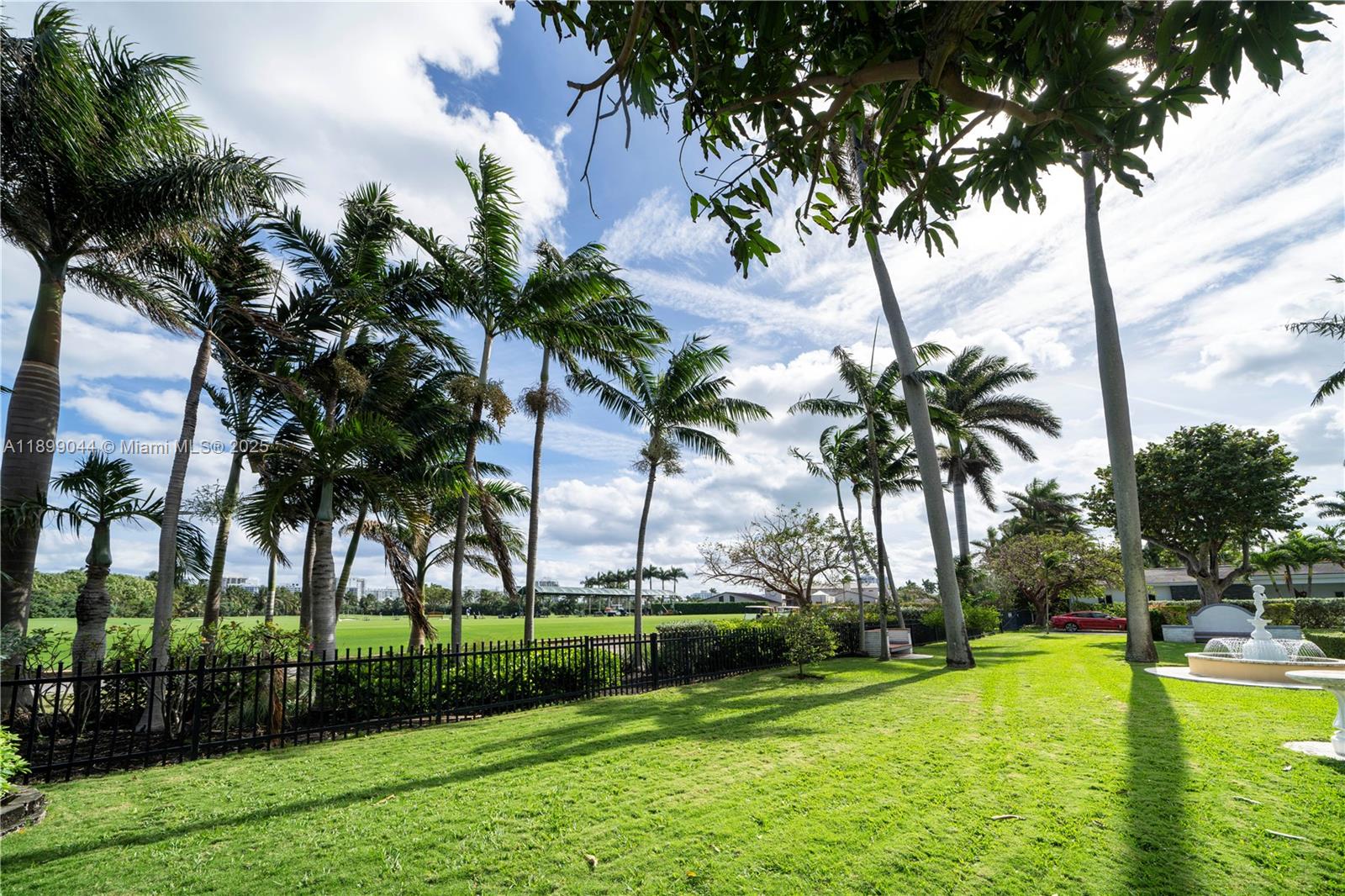 LA GORCE GOLF SUB - Residential Lease