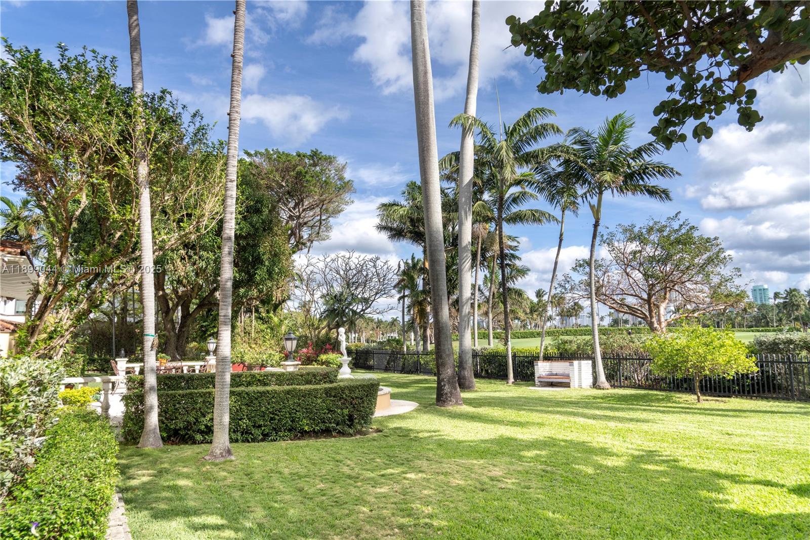 LA GORCE GOLF SUB - Residential Lease