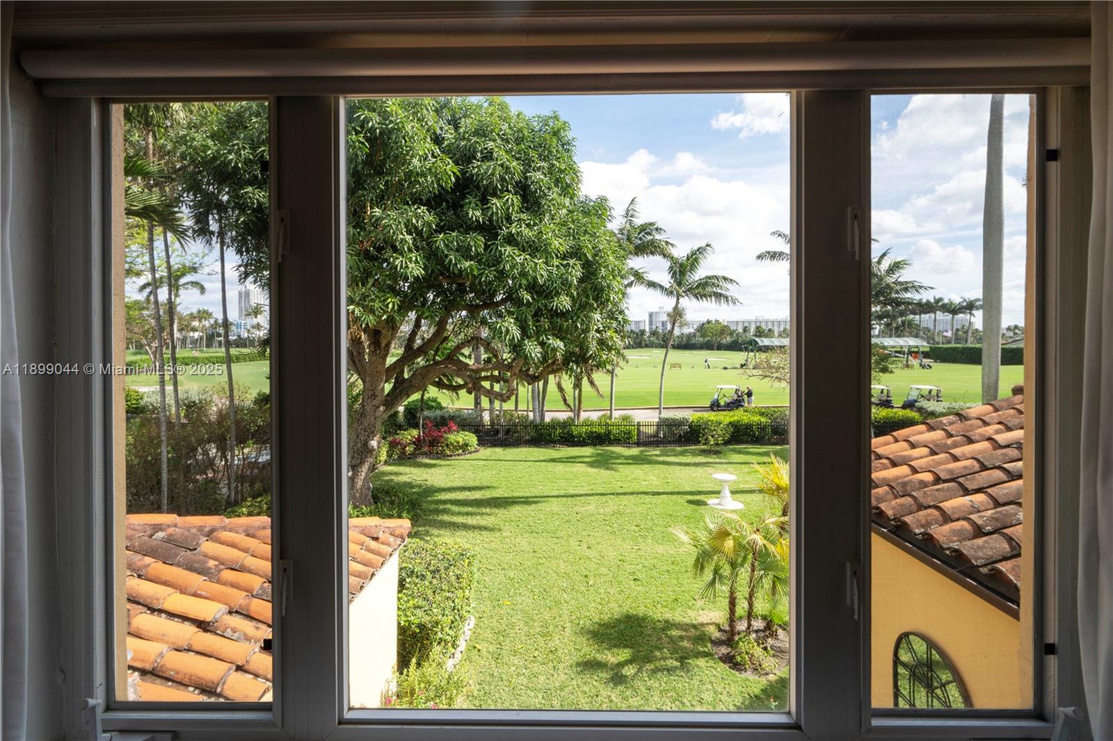 LA GORCE GOLF SUB - Residential Lease