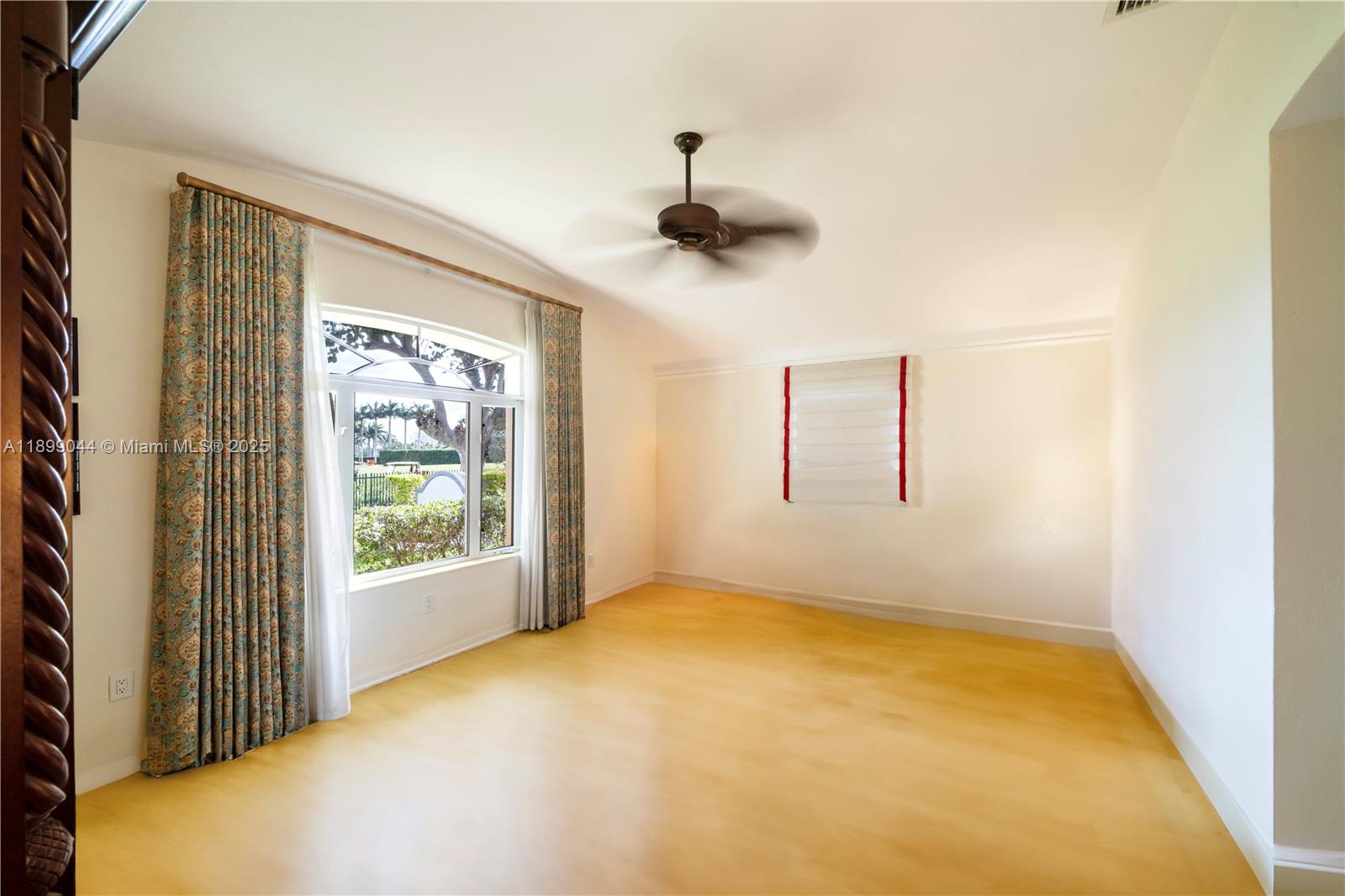 LA GORCE GOLF SUB - Residential Lease