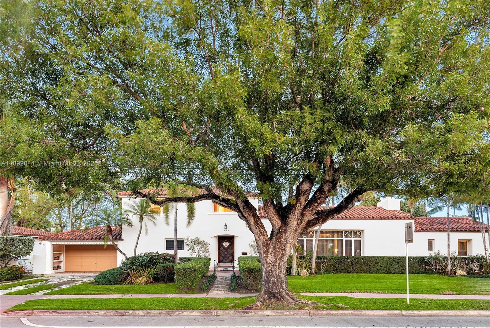 LA GORCE GOLF SUB - Residential Lease