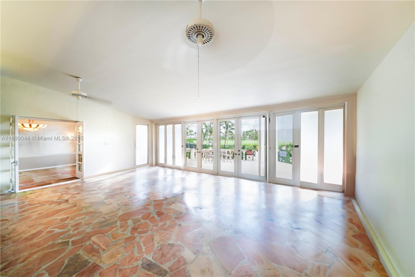 LA GORCE GOLF SUB - Residential Lease