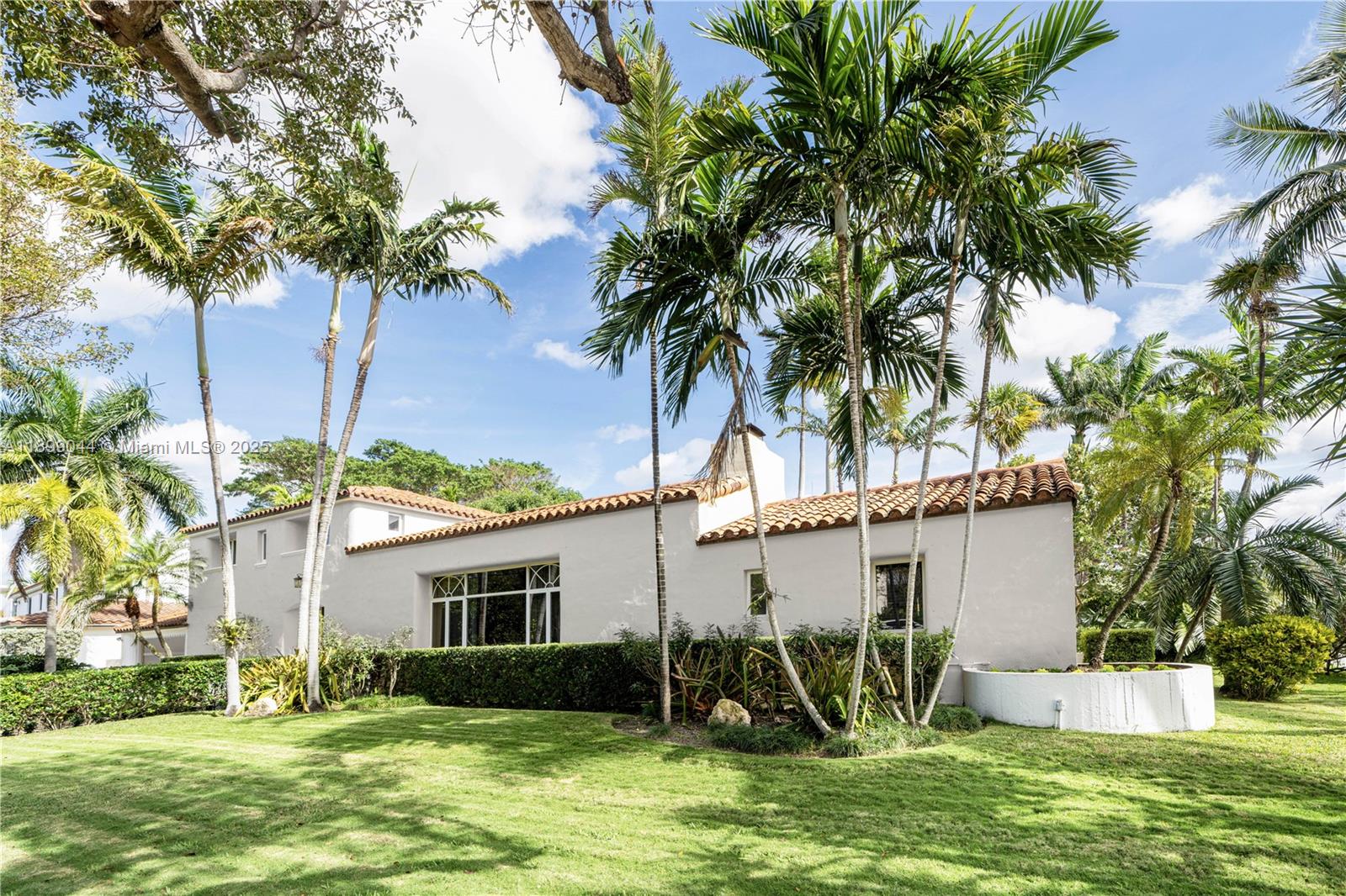 LA GORCE GOLF SUB - Residential Lease