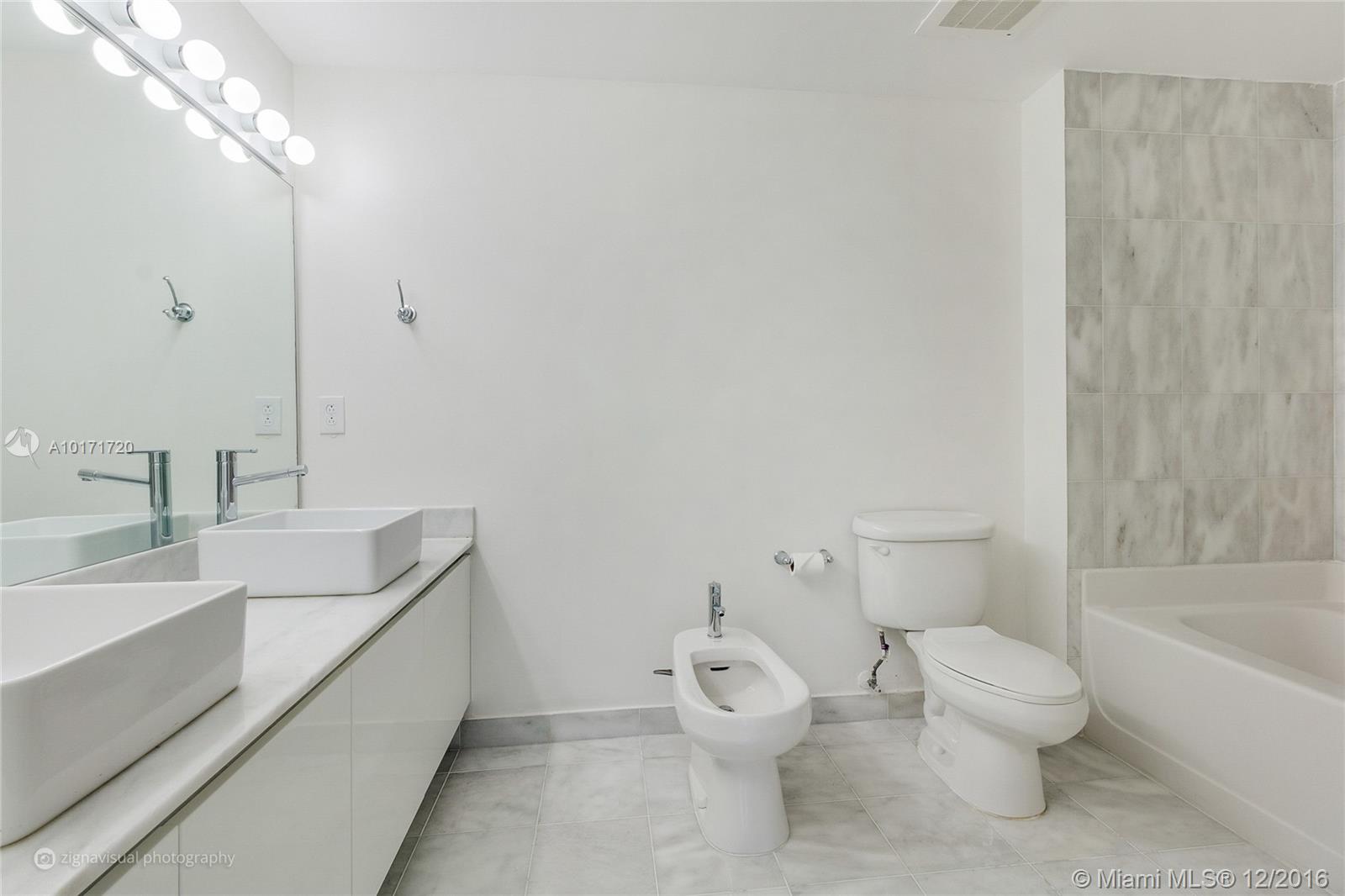 Blue Condo - Residential Lease