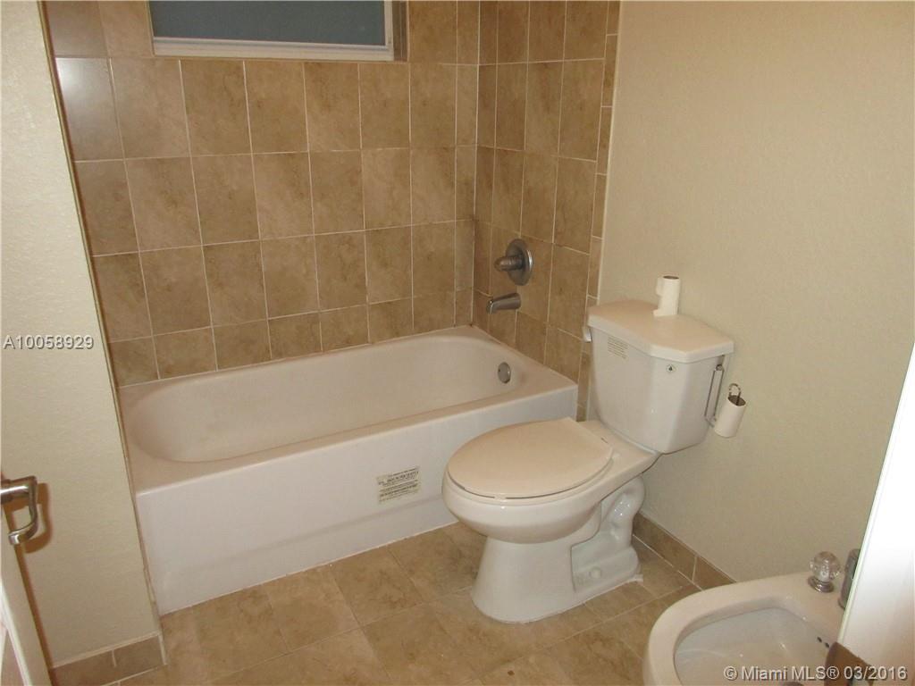 11 ANTILLA CONDO - Residential Lease