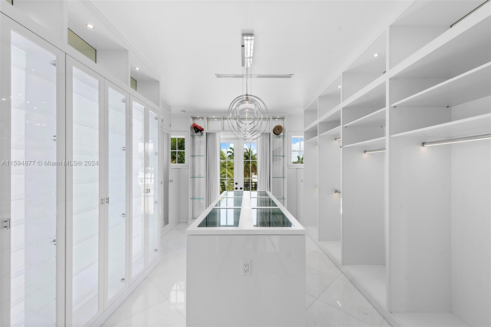 CORAL RIDGE COUNTRY CLUB - Residential