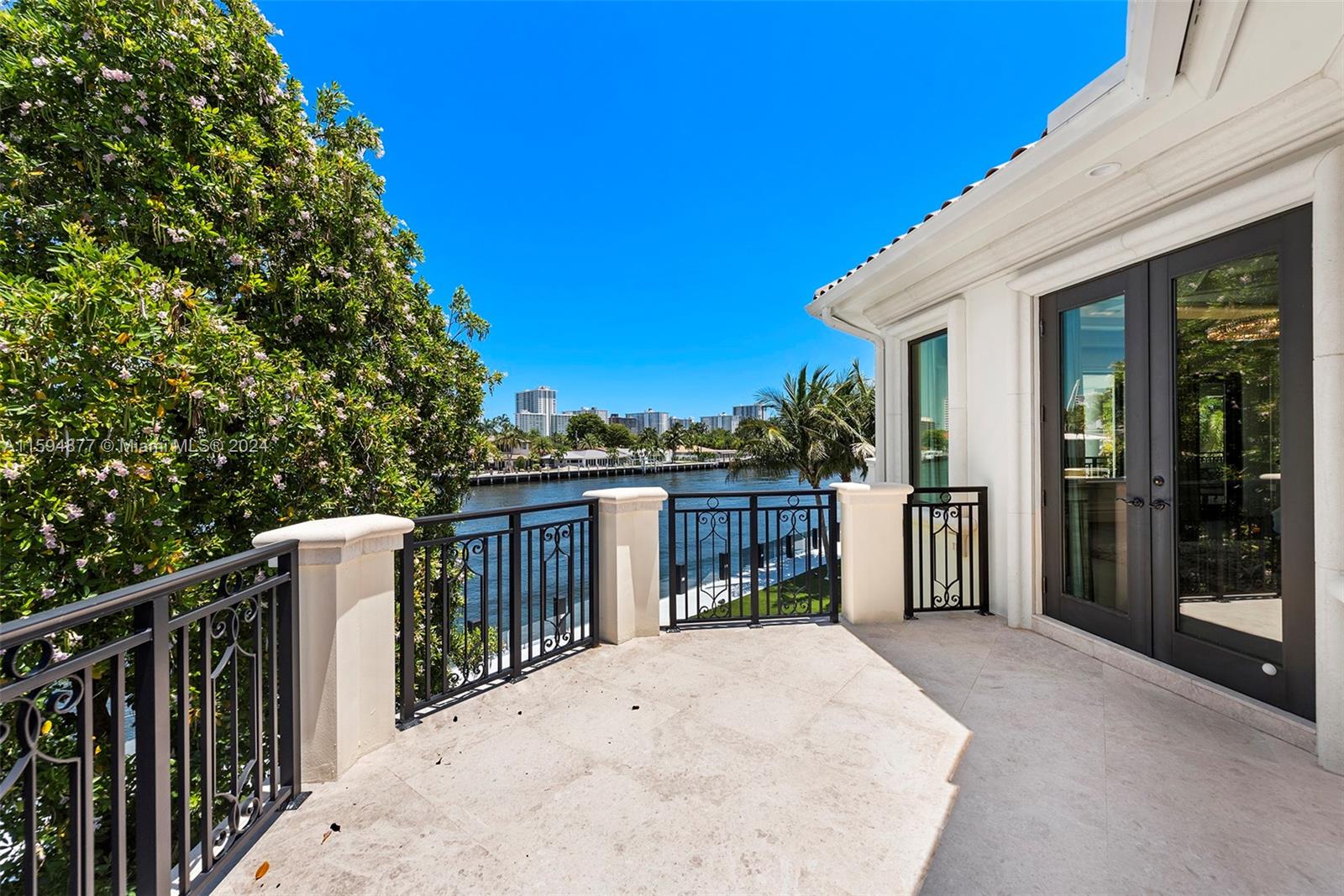 CORAL RIDGE COUNTRY CLUB - Residential