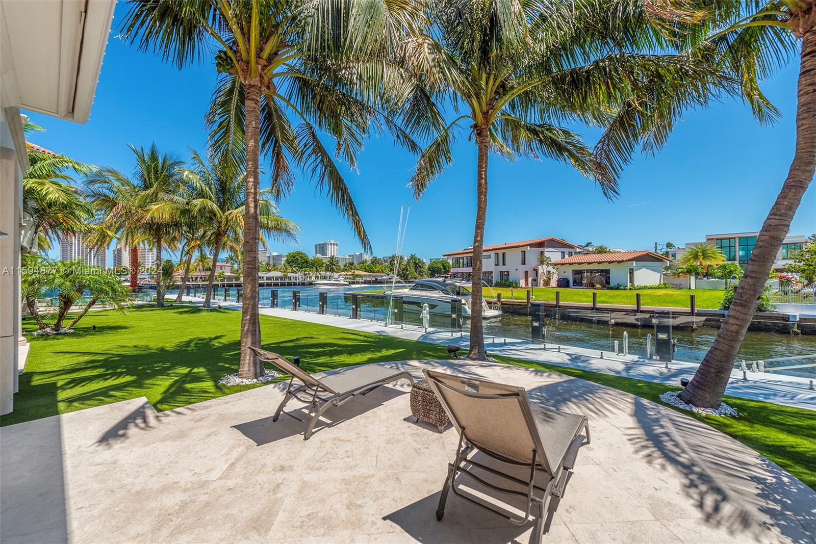 CORAL RIDGE COUNTRY CLUB - Residential