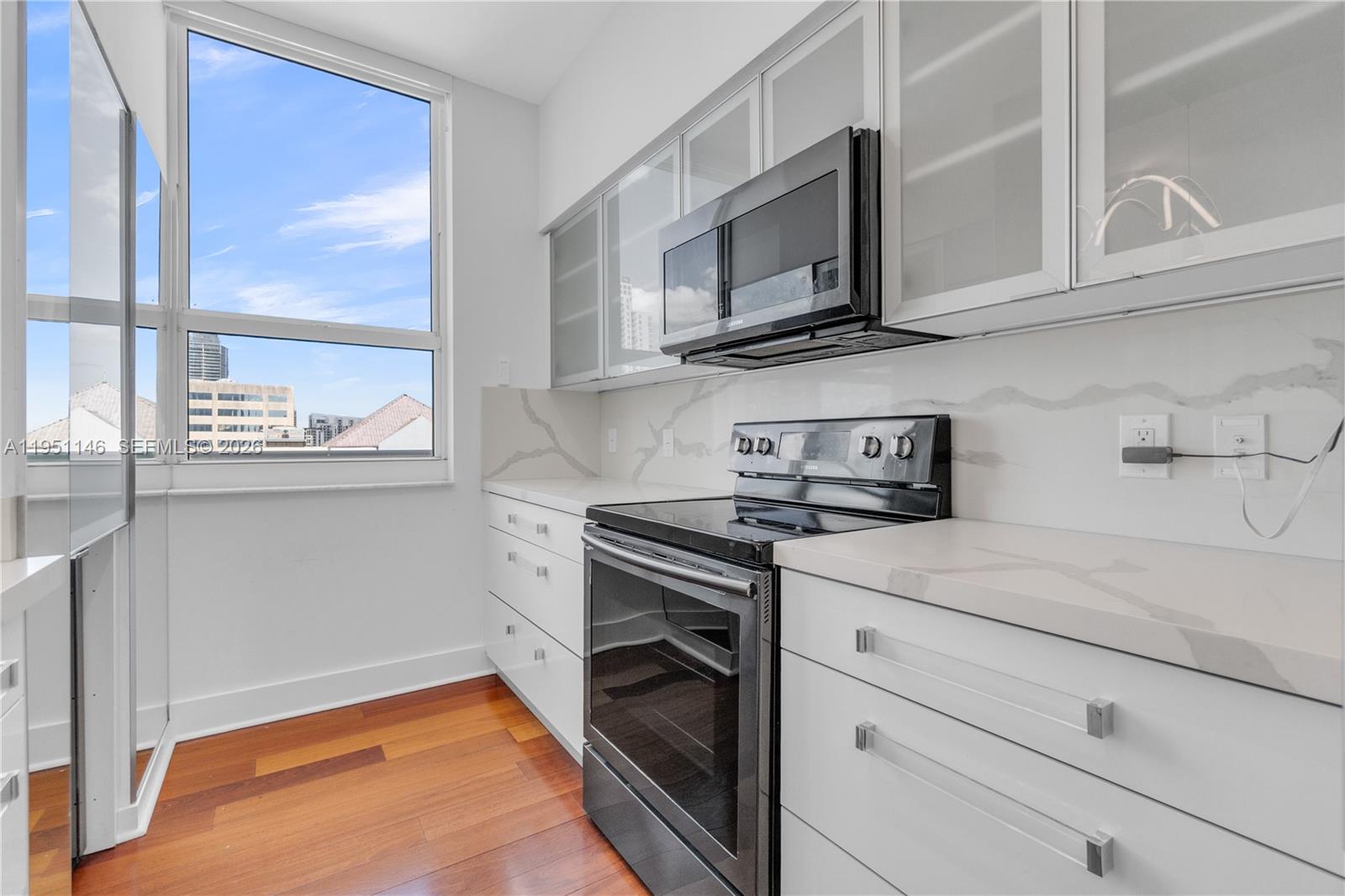 THE MARK ON BRICKELL COND - Residential