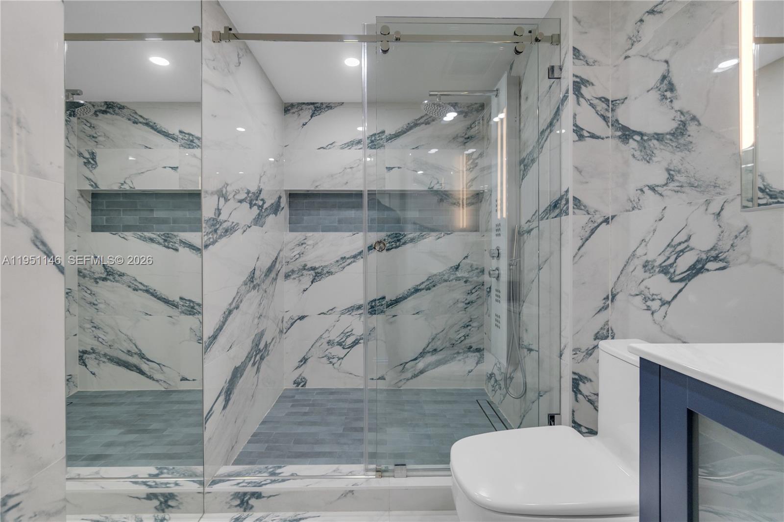 THE MARK ON BRICKELL COND - Residential