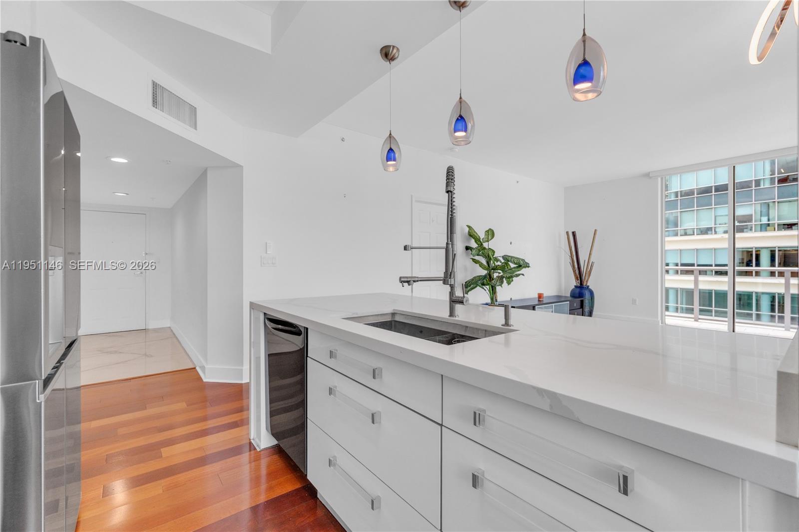 THE MARK ON BRICKELL COND - Residential