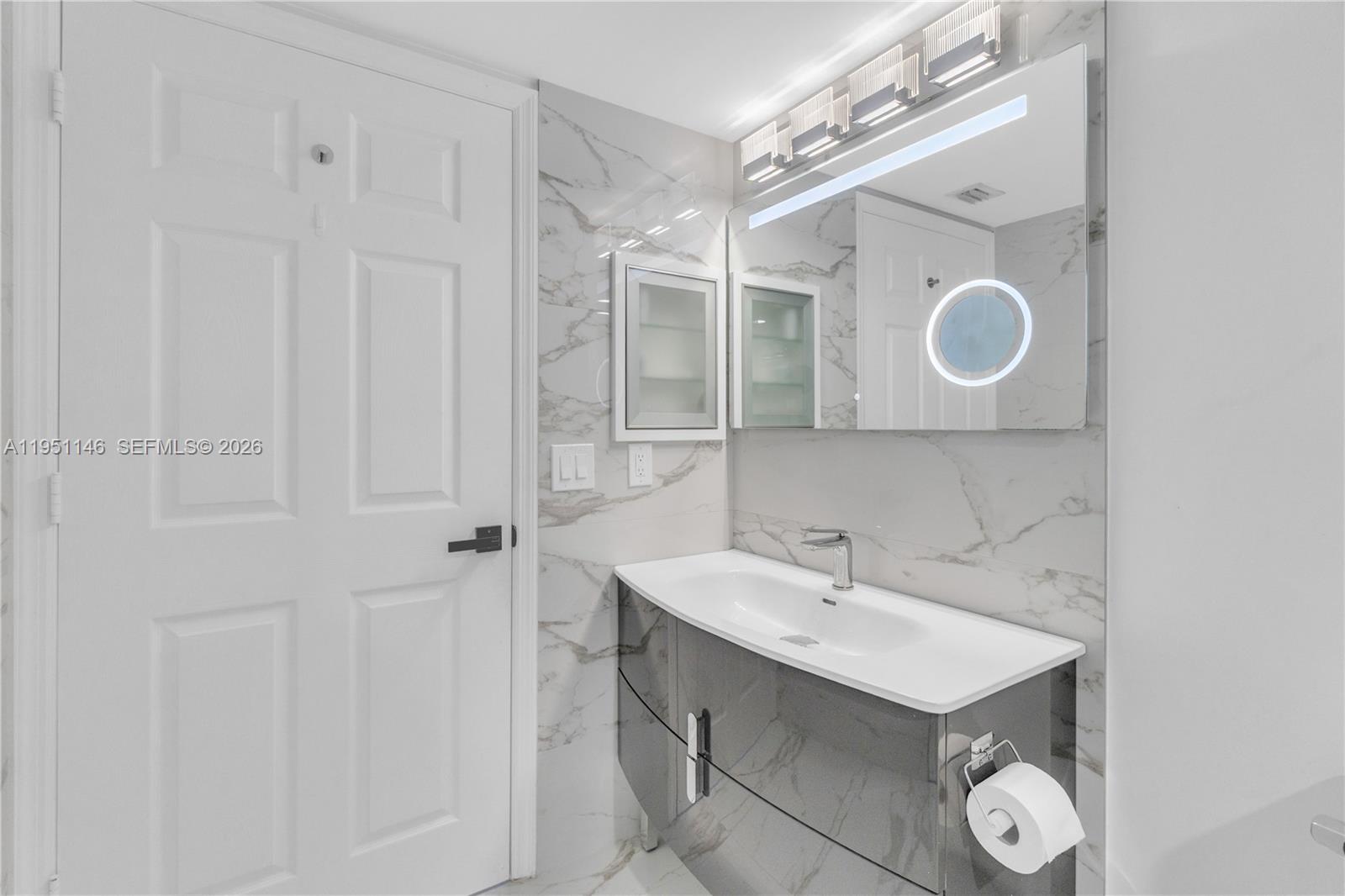 THE MARK ON BRICKELL COND - Residential