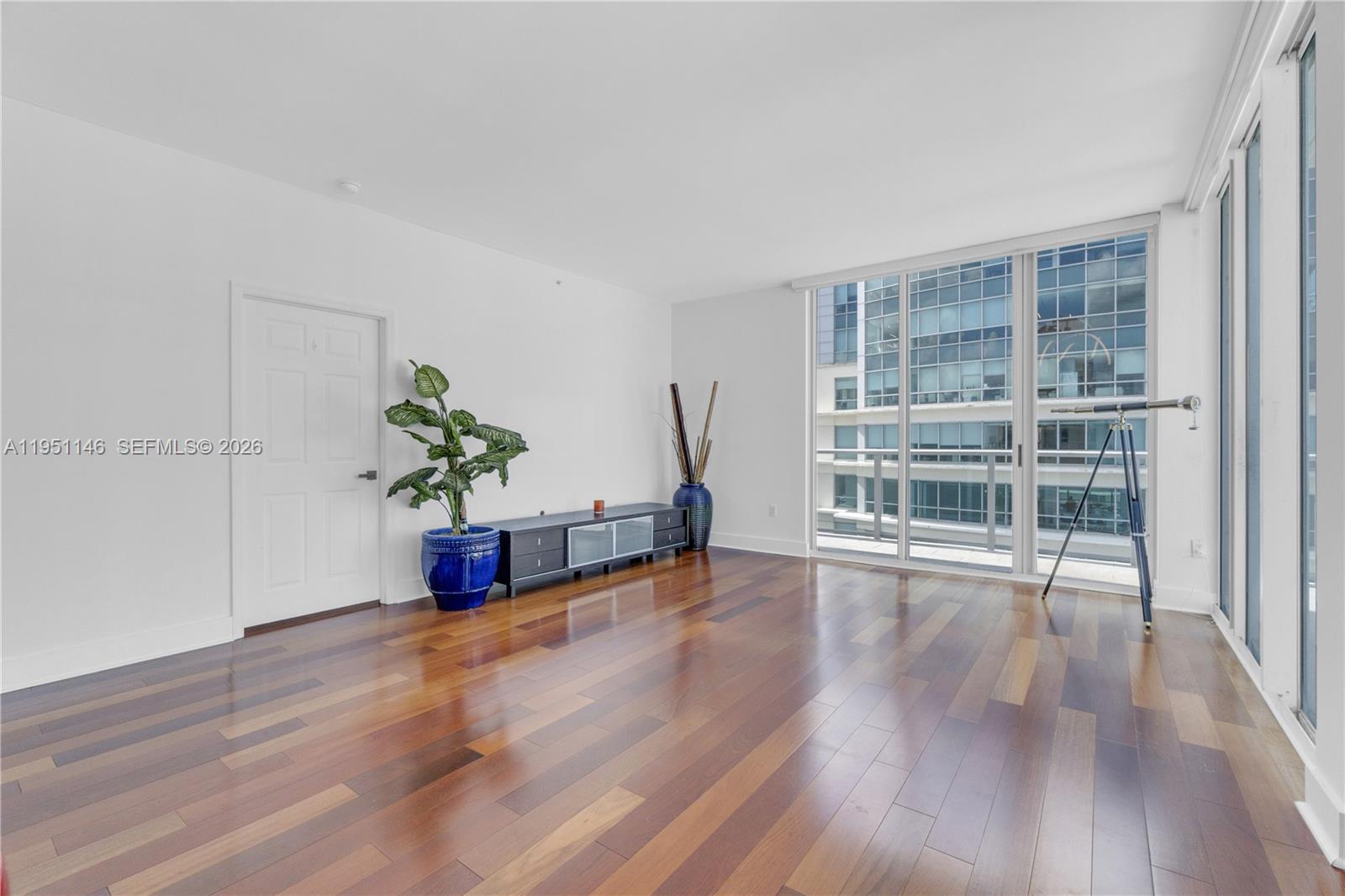 THE MARK ON BRICKELL COND - Residential