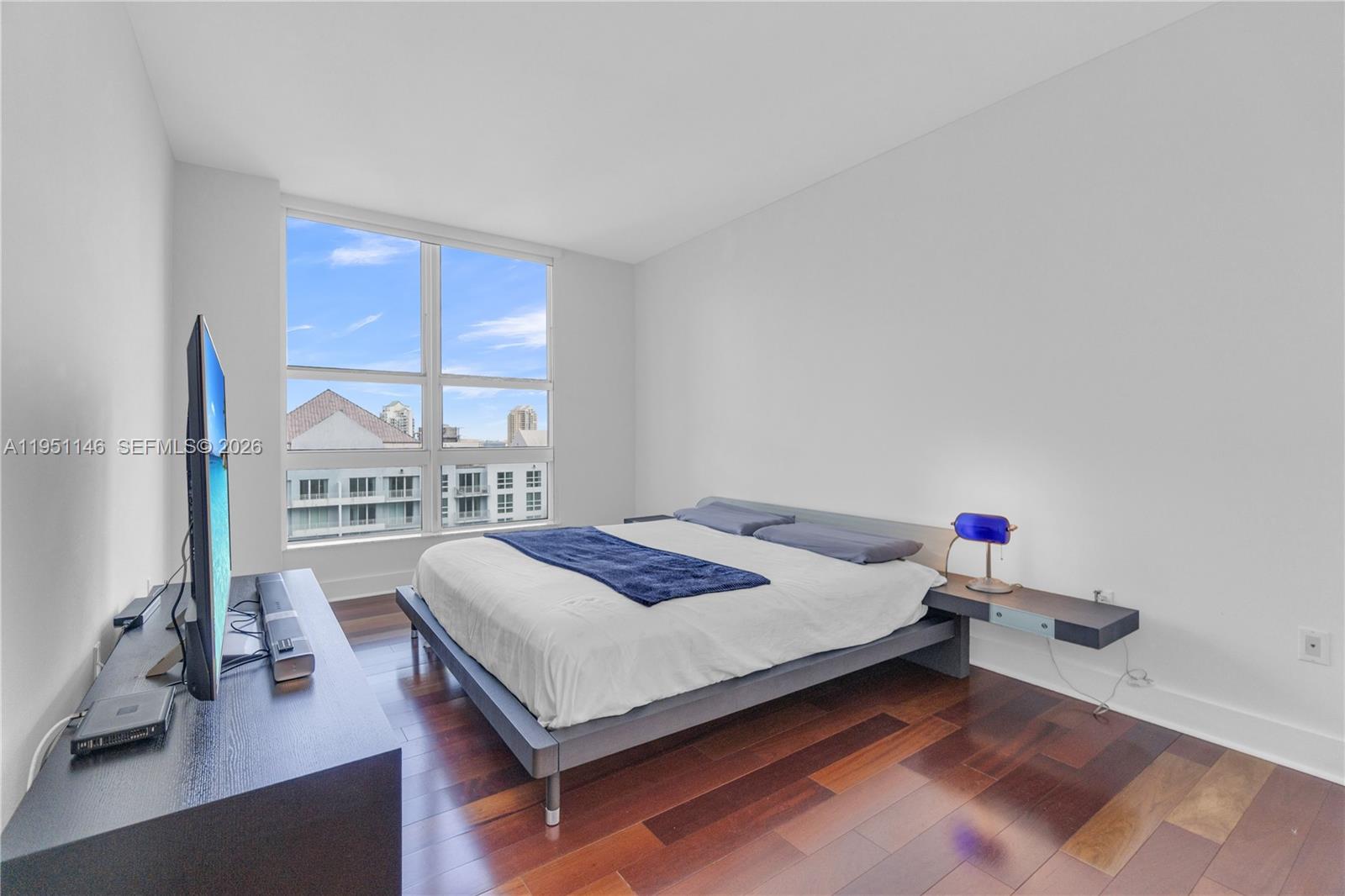 THE MARK ON BRICKELL COND - Residential