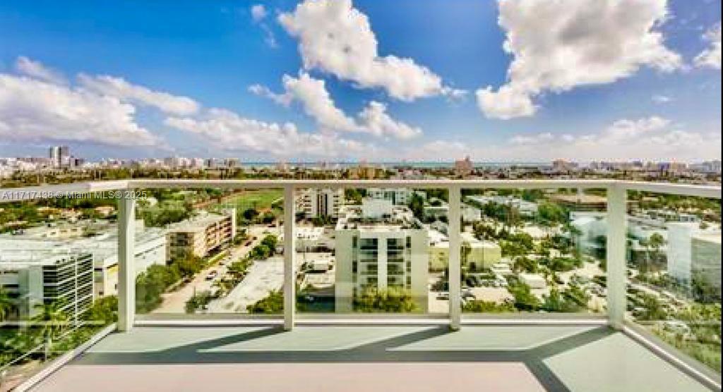 MIRADOR 1000 CONDO - Residential