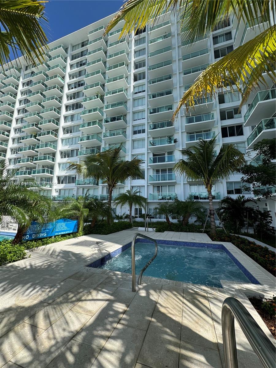 MIRADOR 1000 CONDO - Residential