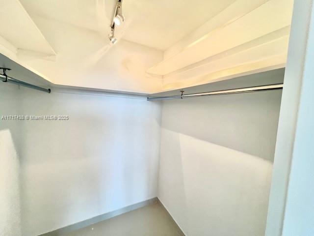 MIRADOR 1000 CONDO - Residential