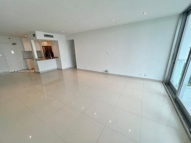 MIRADOR 1000 CONDO - Residential