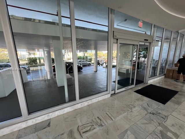 MIRADOR 1000 CONDO - Residential