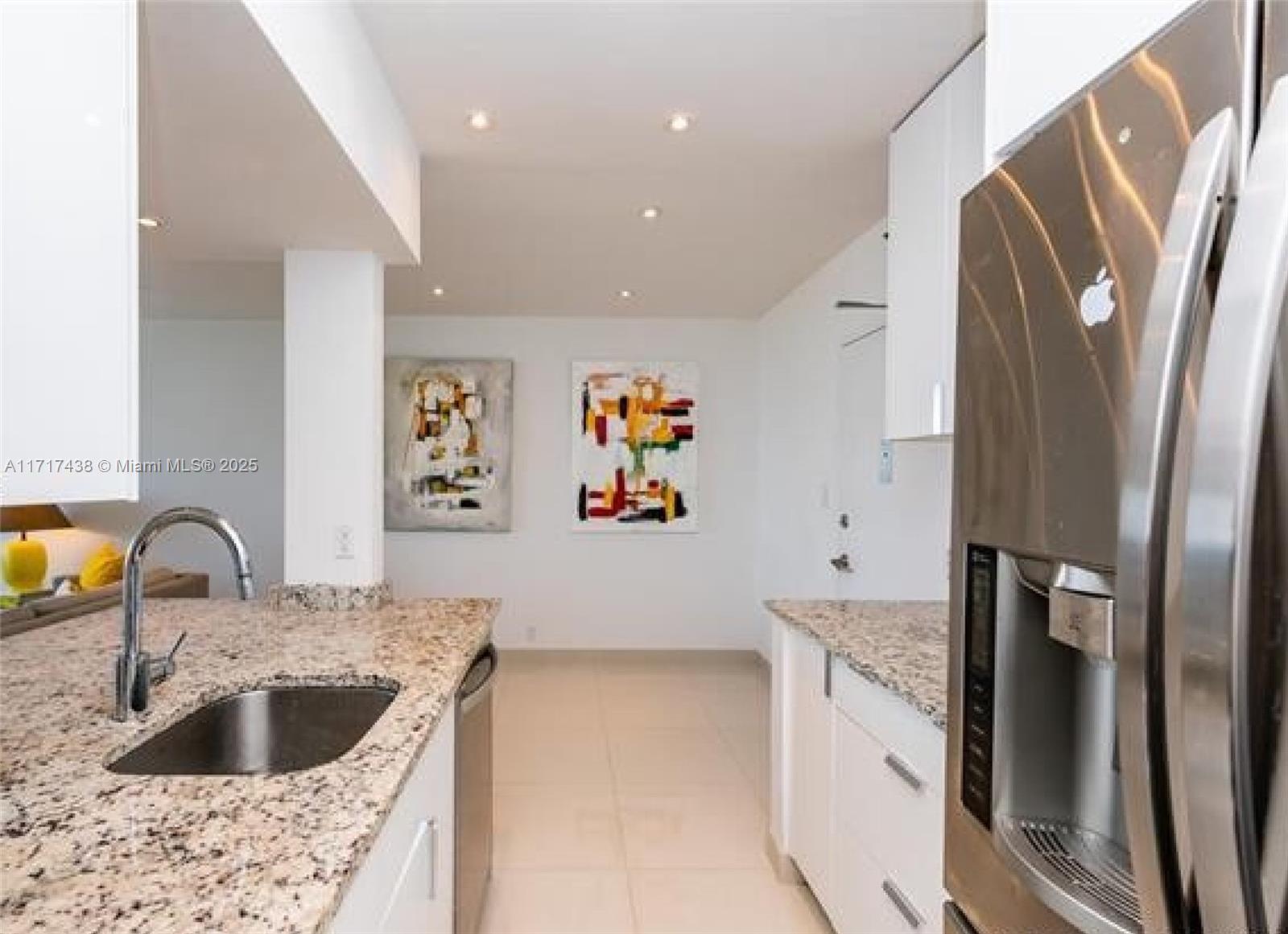 MIRADOR 1000 CONDO - Residential