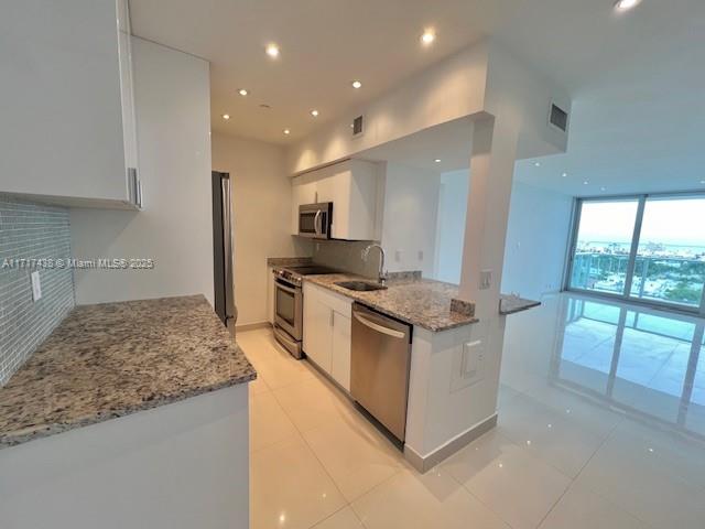 1000 West Ave PH-07