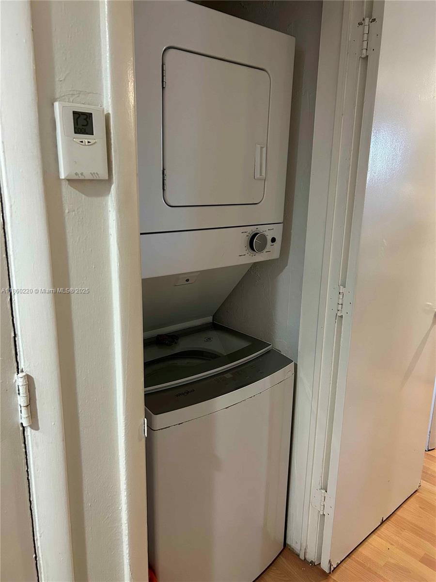 VILLAS OF MIAMI LAKES CON - Residential Lease