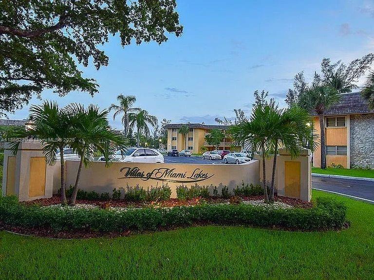 VILLAS OF MIAMI LAKES CON - Residential Lease