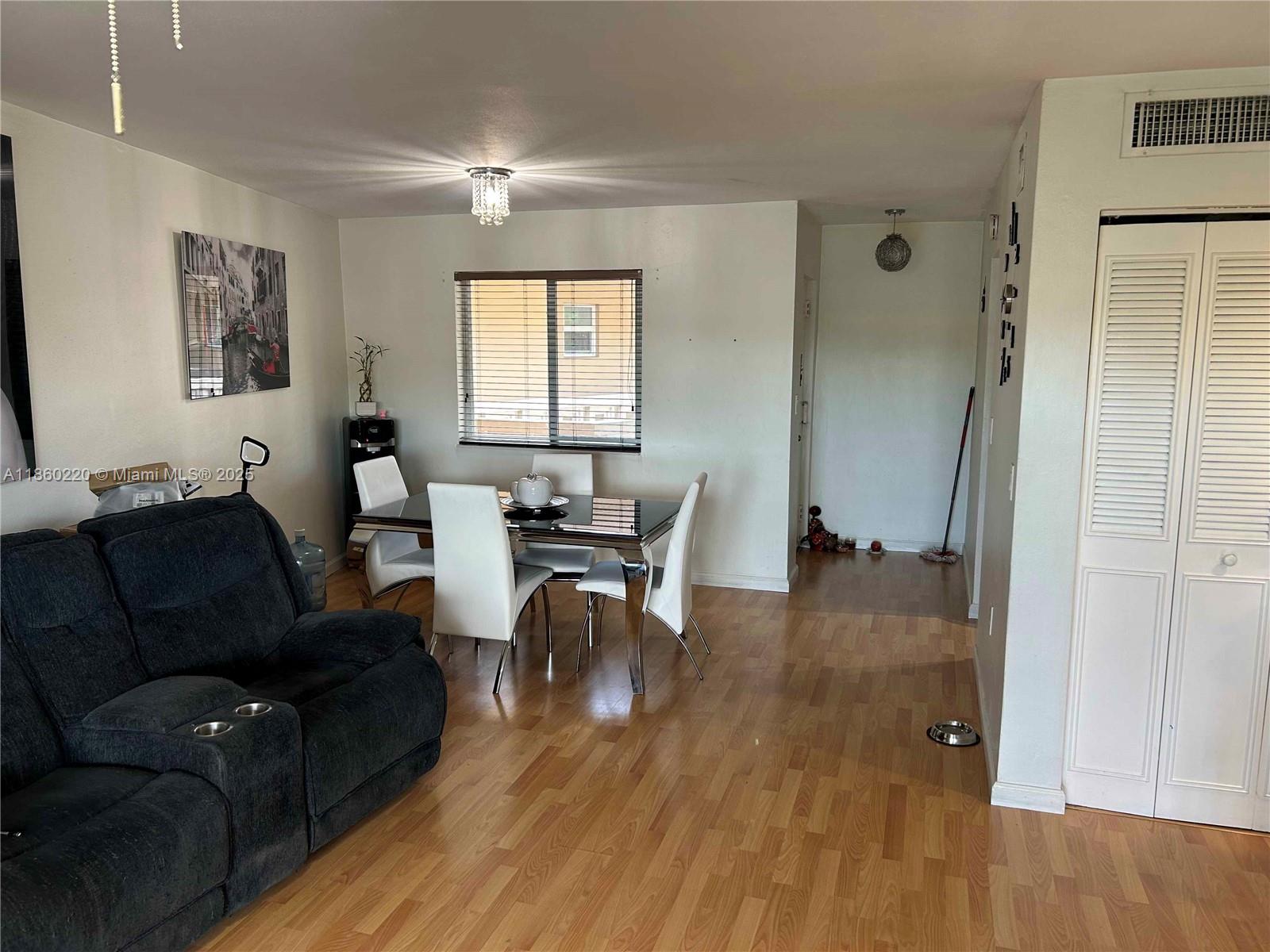 VILLAS OF MIAMI LAKES CON - Residential Lease