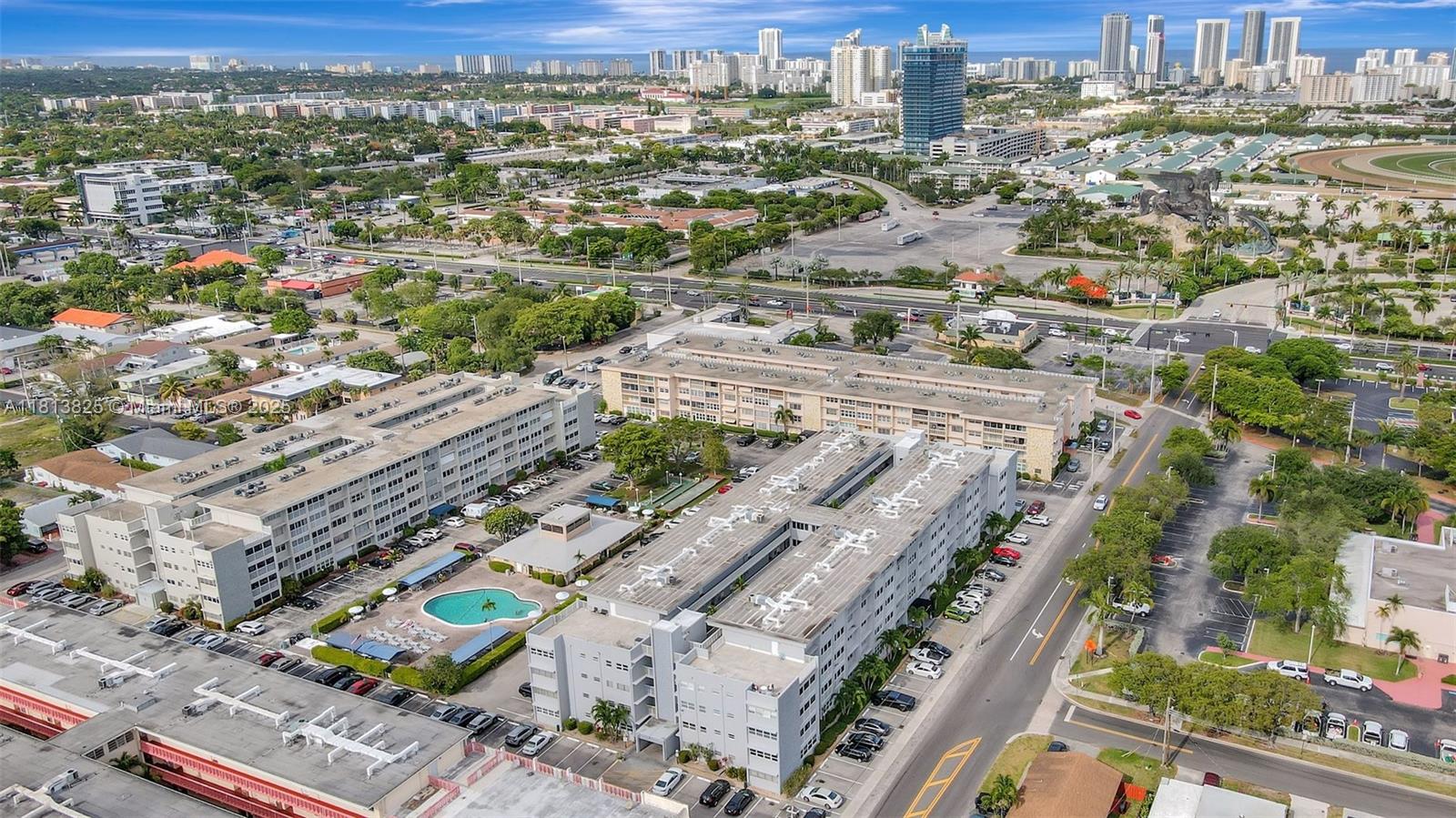 Property for Sale at 329 Se 3rd St 103R, Hallandale Beach, Broward County, Florida - Bedrooms: 1 
Bathrooms: 1  - $149,900