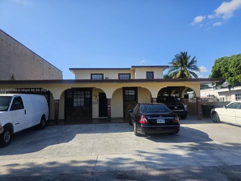 19 E 45th St Hialeah FL 33013