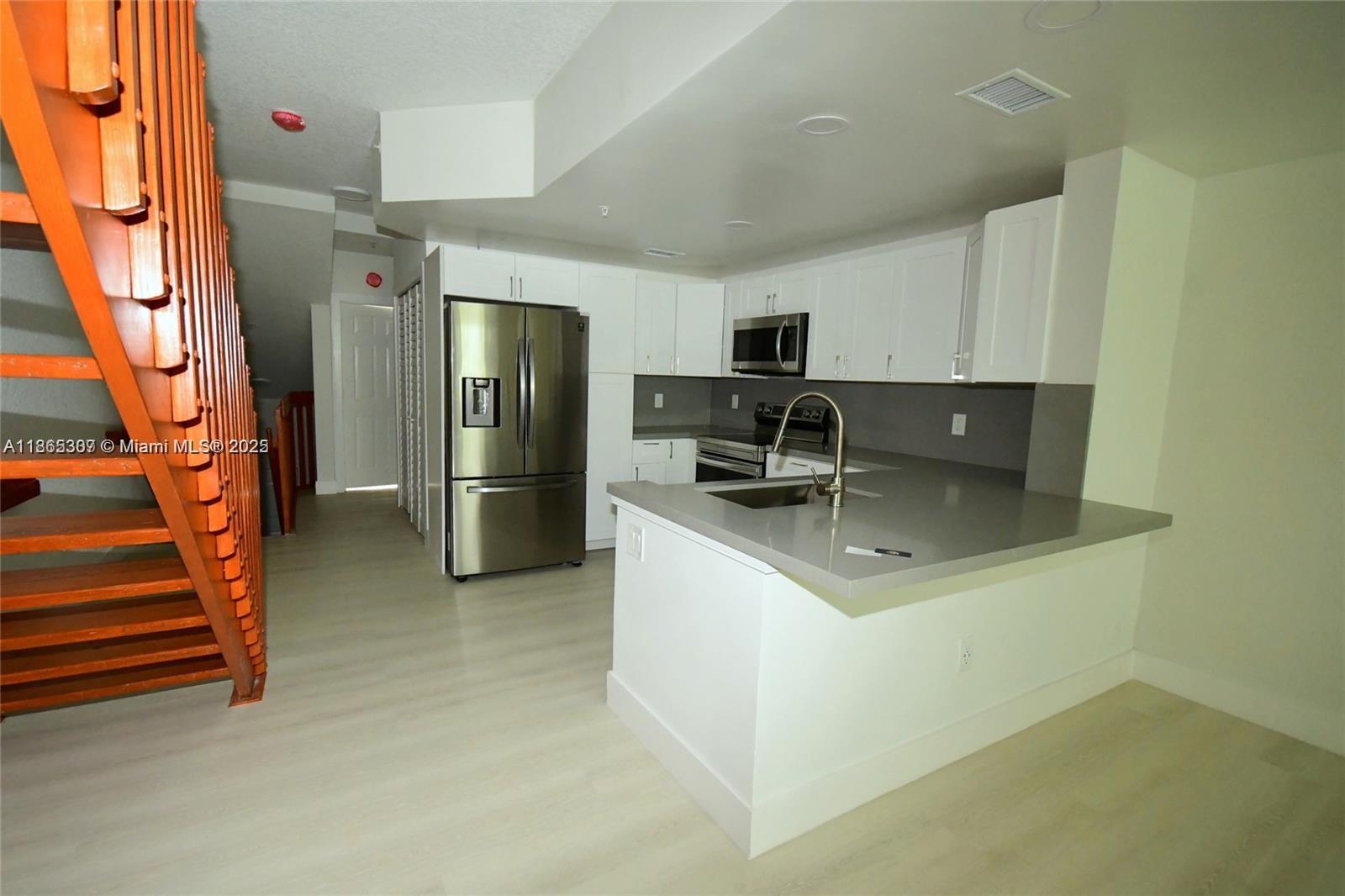 781 SW 148th Ave 1503