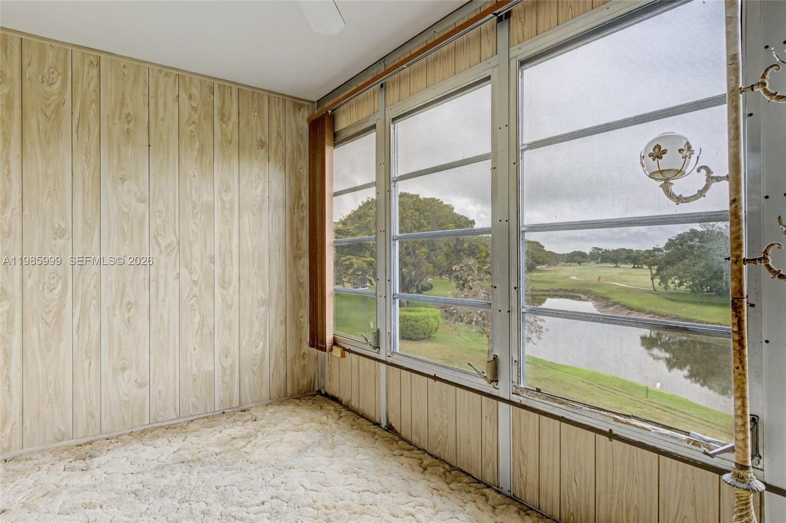 ORIOLE GOLF & TENNIS CLUB - Residential