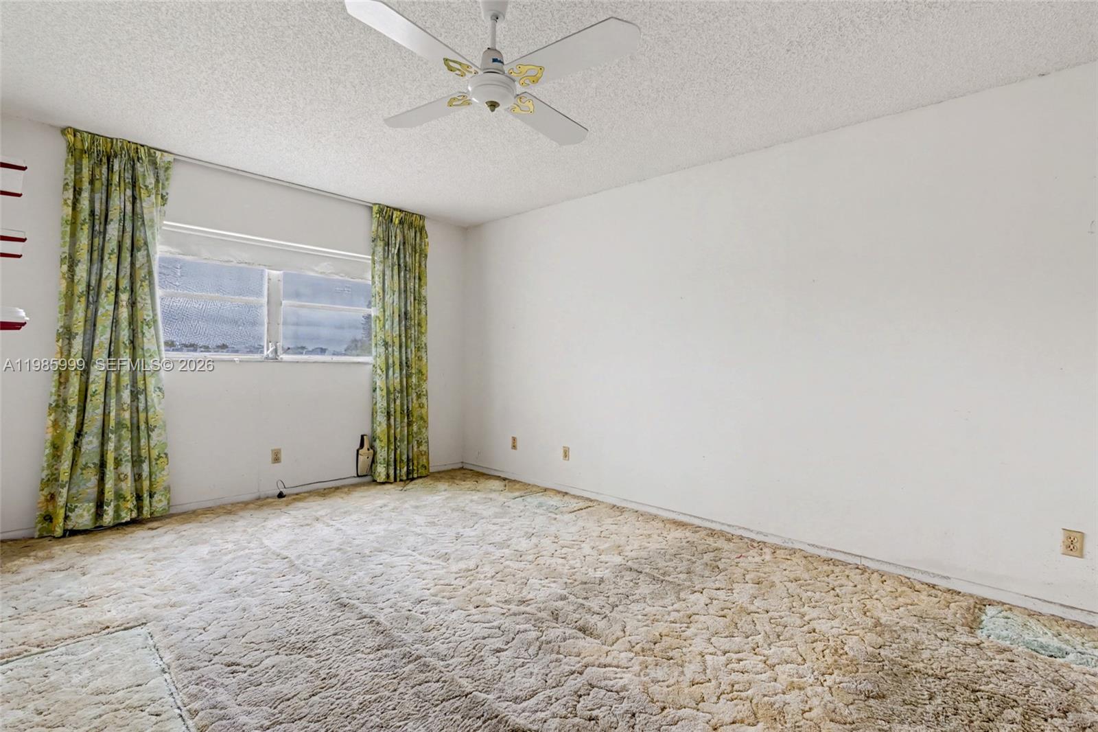 ORIOLE GOLF & TENNIS CLUB - Residential