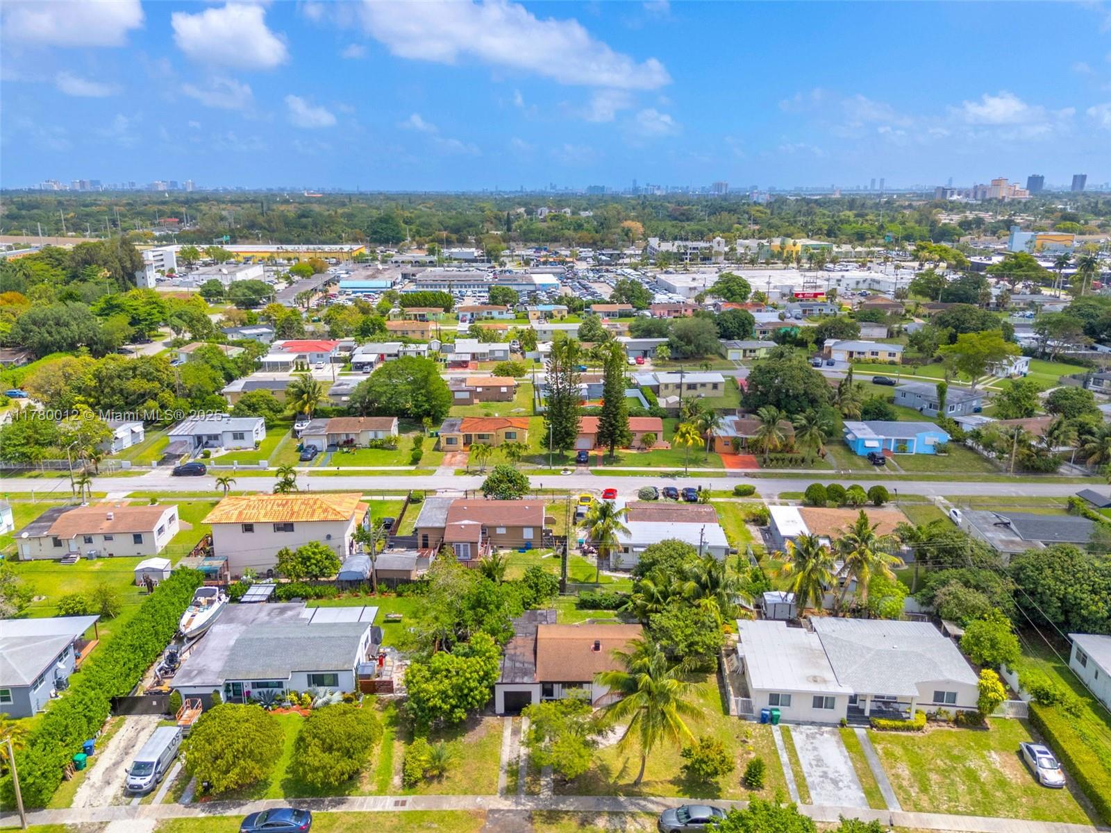 CRAVERO LAKE SHORE ESTATE - Residential