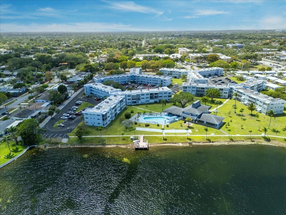 SHERIDAN LAKES CONDO APTS - Residential