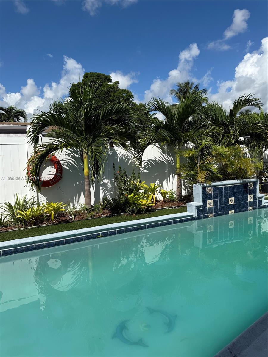 LAUDERDALE LAKES EAST GAT - Residential Lease