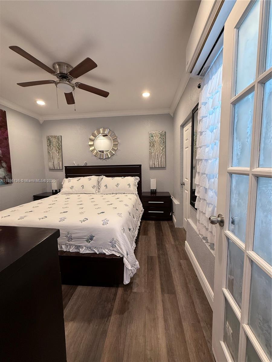 LAUDERDALE LAKES EAST GAT - Residential Lease